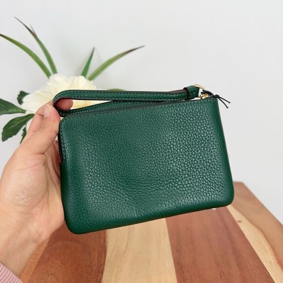 NWT Disney X Coach Corner Zip Wristlet With‎ Sled Motif - Picture 2 of 5